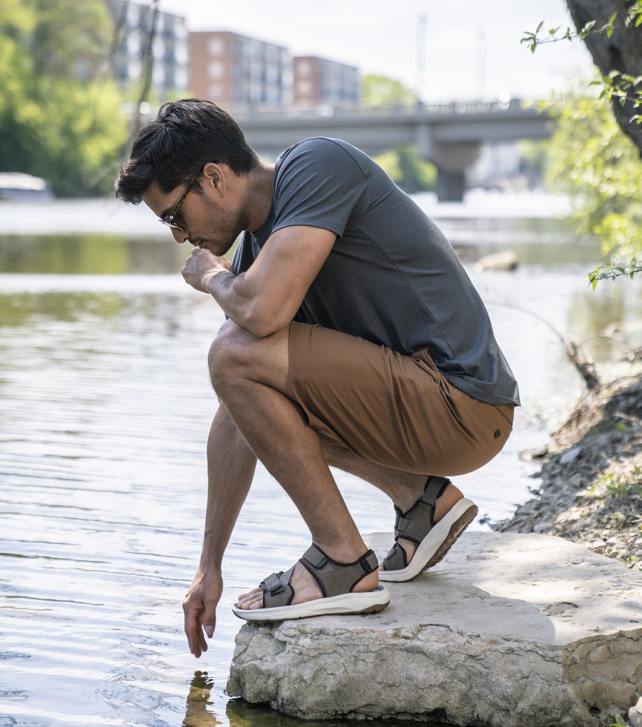 Florsheim رجال صندل فقي لايت 2 ريفر 6B6H373 رمادي داكن الأحذية